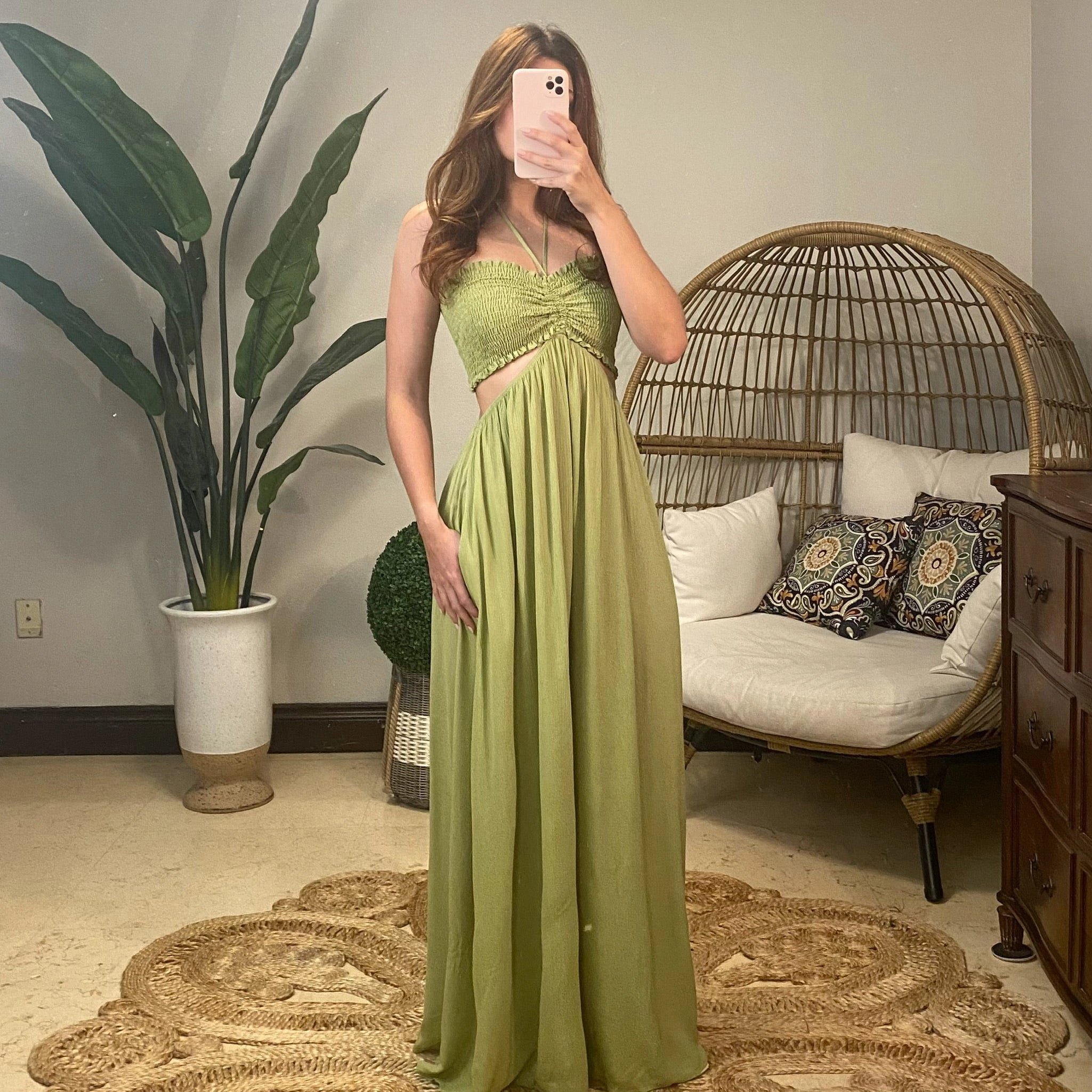 Zillow-Ready Jumpsuit: Your Next Cozy Home Search Outfit!